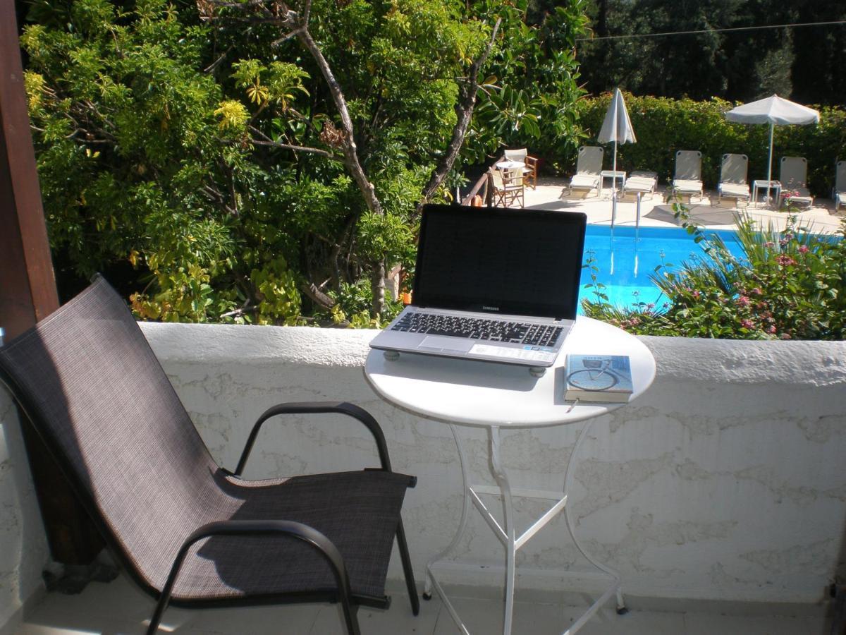 Summer Lodge Maleme Extérieur photo