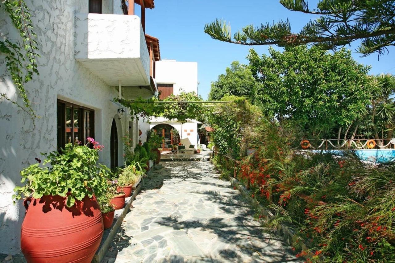 Summer Lodge Maleme Extérieur photo